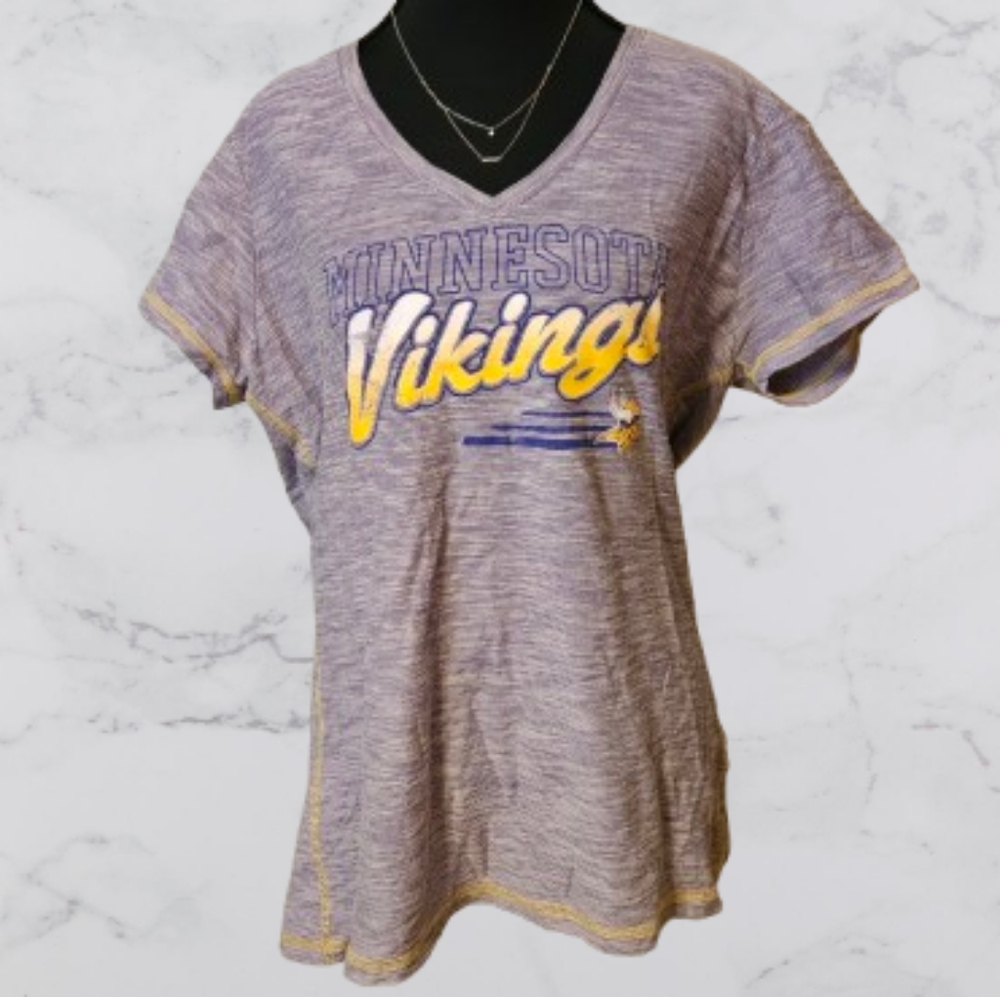 Minnesota Vikings Women's xl Purple V-Neck T-Shirt